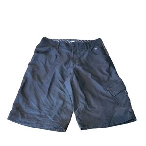 Lululemon men's  black wet Dry warm cargo shorts